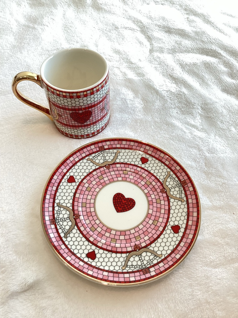 Anthropologie Bistro Espresso Cup Saucer 24KT Tile Stoneware Heart Bow & Arrow - Picture 7 of 14